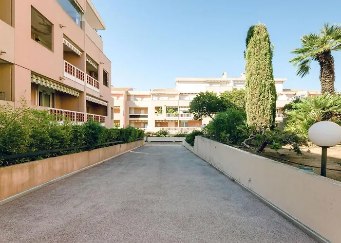 Regina-13 By Interhome Apartament *